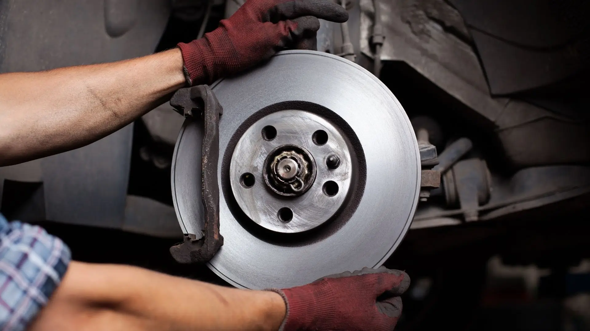 Car Brake Pad Repair and Replacement